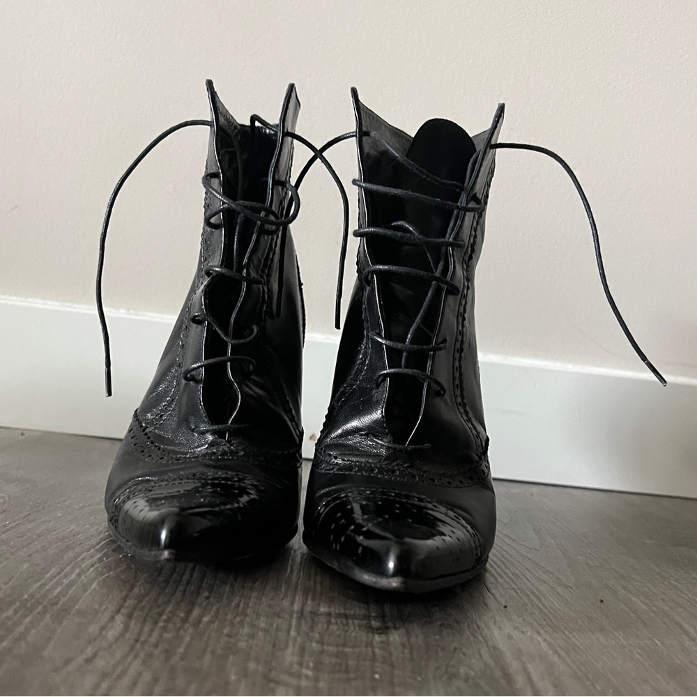 Via Spiga size 6 Black Lace-Up heeled Combat Boots with Glossy Finish